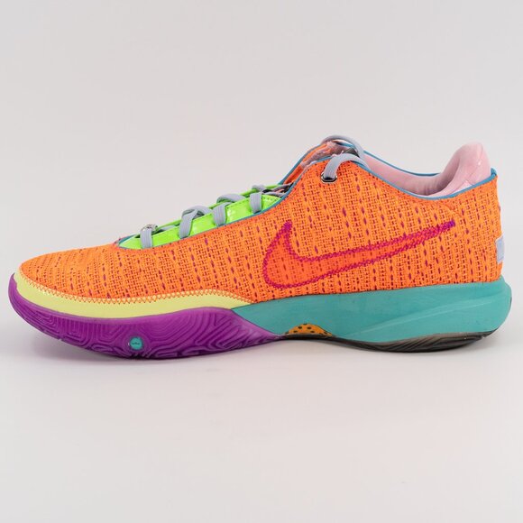 Athletic_Shoes